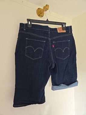 Levi's Navy Blue Denim Shorts with Rolled Hem 30x12 New Dark Wash Stretch